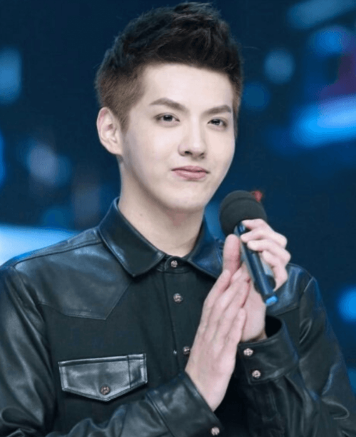 kris_exo_m_chirurgia_01