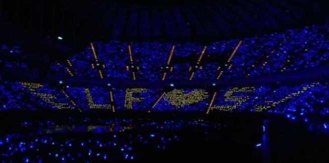 I fan dei Super Junior celebrano il decimo anniversario del gruppo con un regalo incredibile