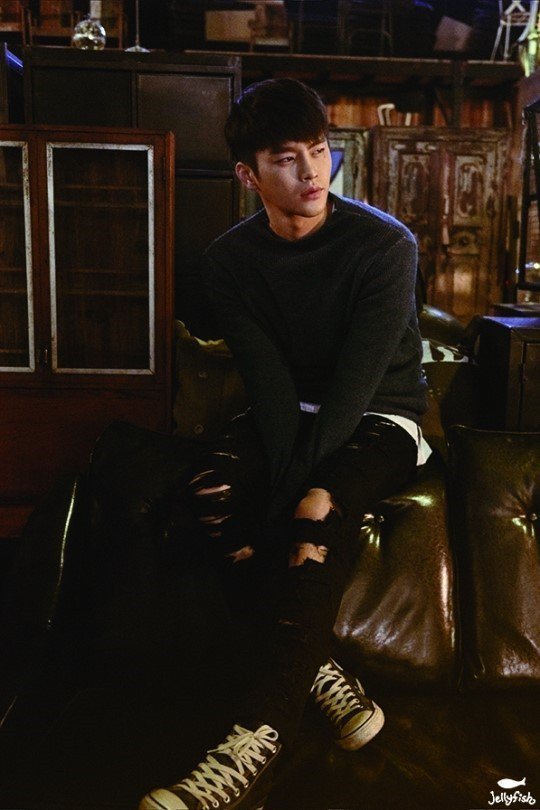 Seo-In-Guk_1456982921_4