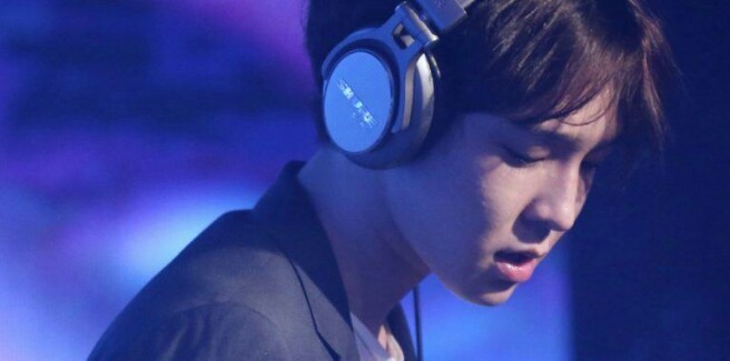 Nam Taehyun si improvvisa DJ in un locale a Gangnam