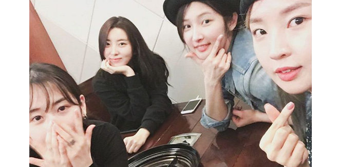 Le ex-4minute insieme senza HyunA e i netizen mormorano