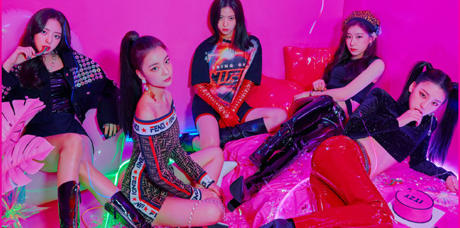 Le ITSY, nuovo girl group della JYP, nella potente ‘DALLA DALLA’
