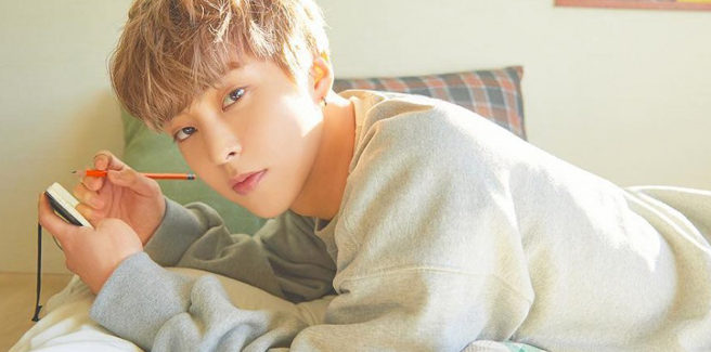 Xiumin degli EXO torna dal militare