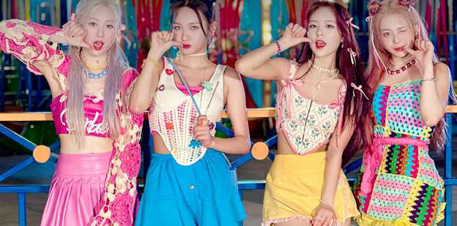 Le We;Na tornano con “Baby Step”