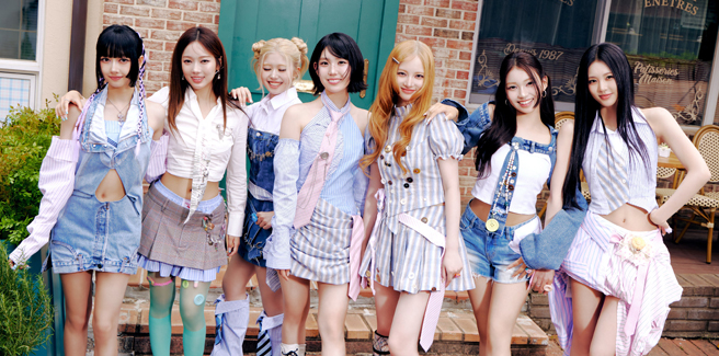 Le OURBIRTHDAY delle JYP debuttano con ‘SQUEEZY’