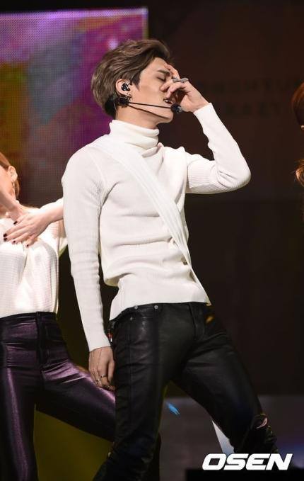 Jonghyun_showcase_03