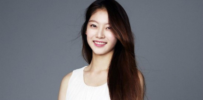 L’attrice Gong Seung Yeon parla della sua tolleranza all’alcool a “Hello”