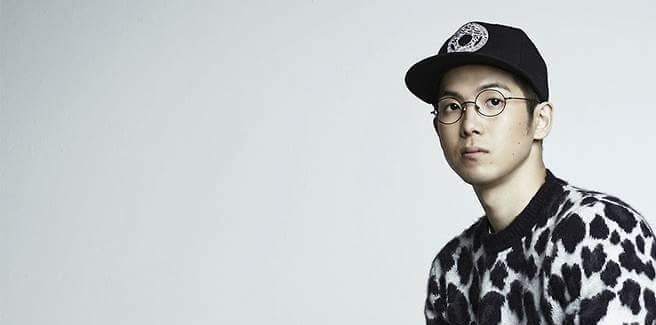 Mad Clown con Suran nell’MV di “Love Is A Dog From Hell”