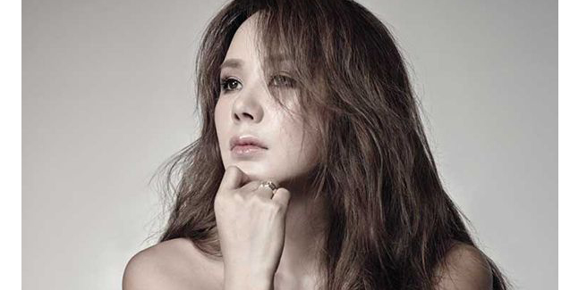 Uhm Jung Hwa in altri sensuali teaser