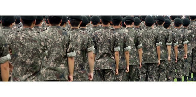 Cambiamenti alla legge per il servizio militare in Corea del Sud: cosa cambia per idol e star?