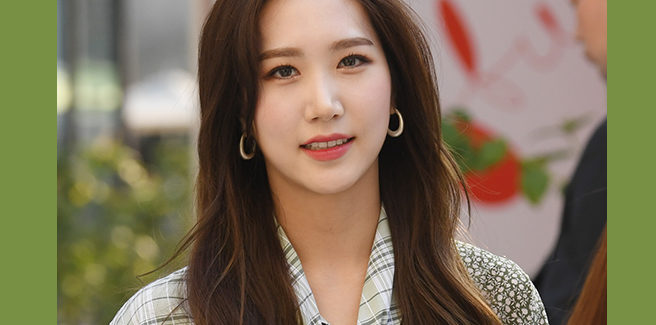 Yookyung confessa: non voleva davvero lasciare le Apink e la carriera da idol